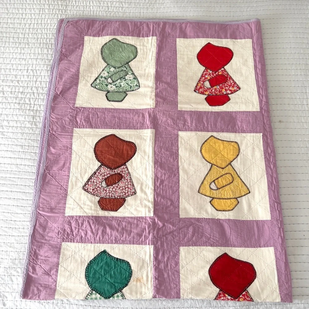 Vintage Antique Sunbonnet Sue Quilt Hand Quilted Embroidered Feedsacks Lavender
